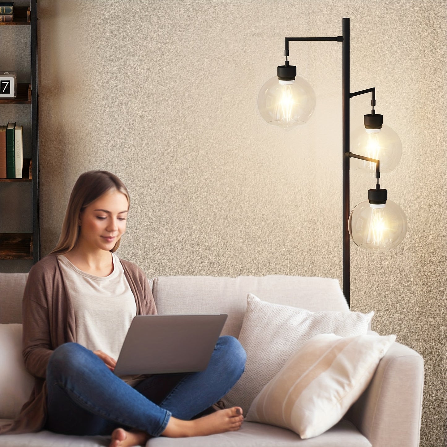 Elegant metal Floor Lamp with Warm Glass Pendant